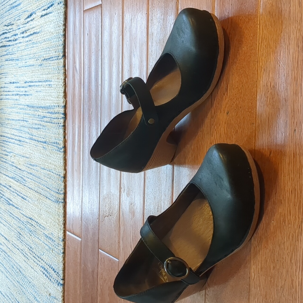 Dansko Shoes Womens Size 38 Lilah Black Oiled Pull Up Mary Jane Leather Clogs
